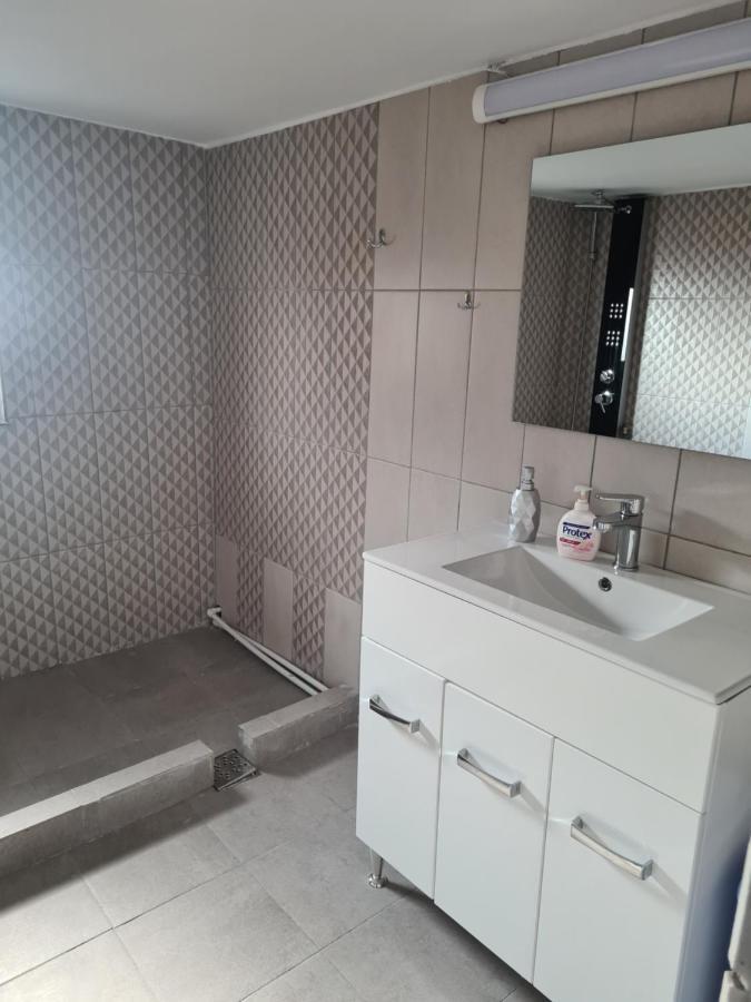 Vila Adina เอโฟริเอนอร์ด ภายนอก รูปภาพ